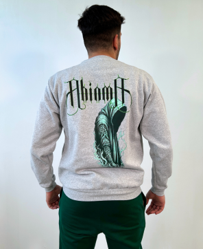 Sudadera de color gris con diseño en la espalda.